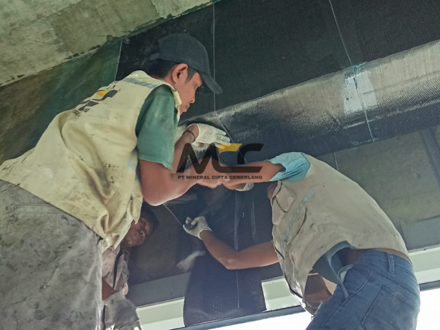 Perkuatan Struktur CFRP