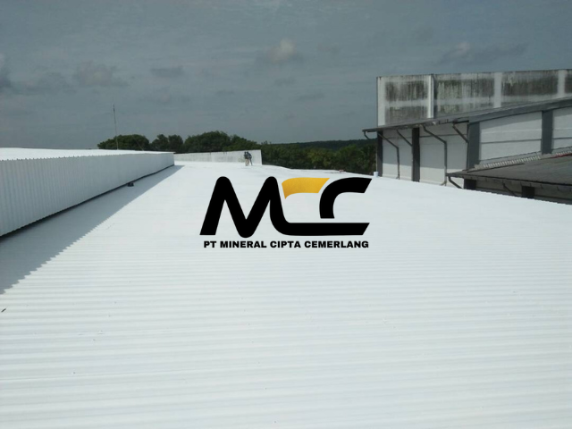 Perbaikan Bocor Atap Spandek